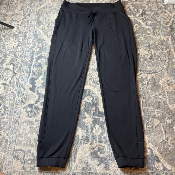 Lululemon Black Stretchy Drawstring Pants - Picture 1 of 6